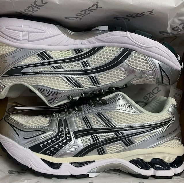 ASICS Gel-Kayano Style Silver Black Mesh