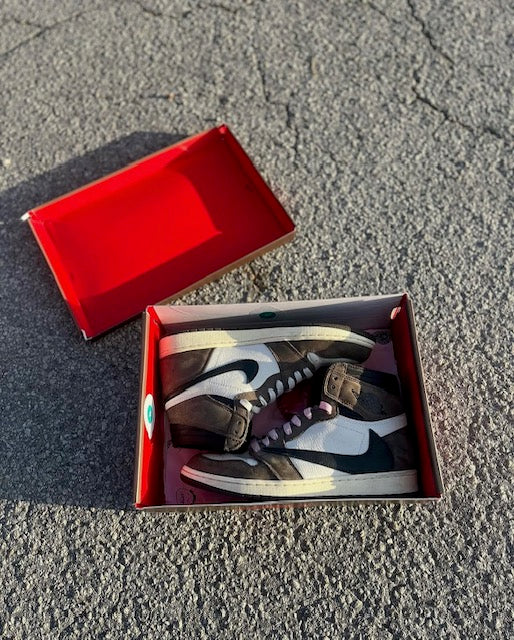 Jordan 1 Retro High OG SP Travis Scott Mocha